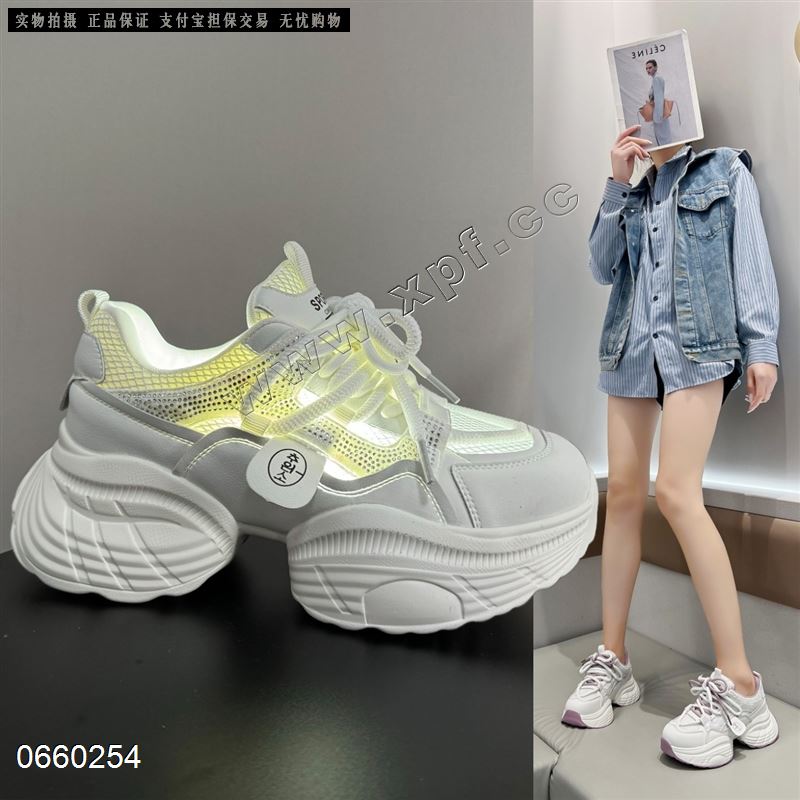 新款透网休闲鞋A517一1