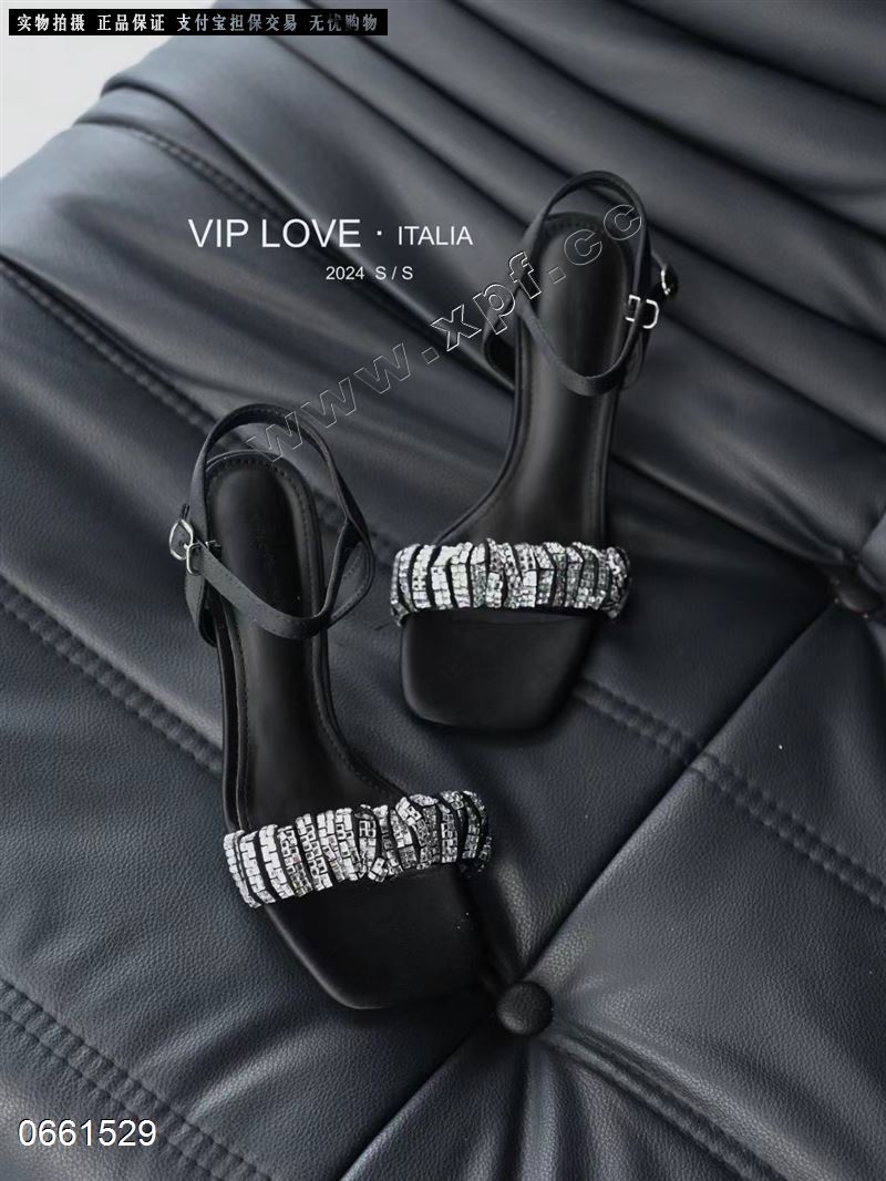 VIP 时尚凉鞋