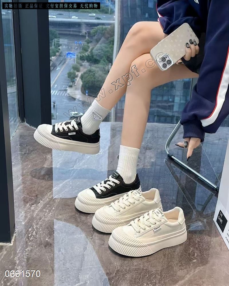 时尚休闲鞋