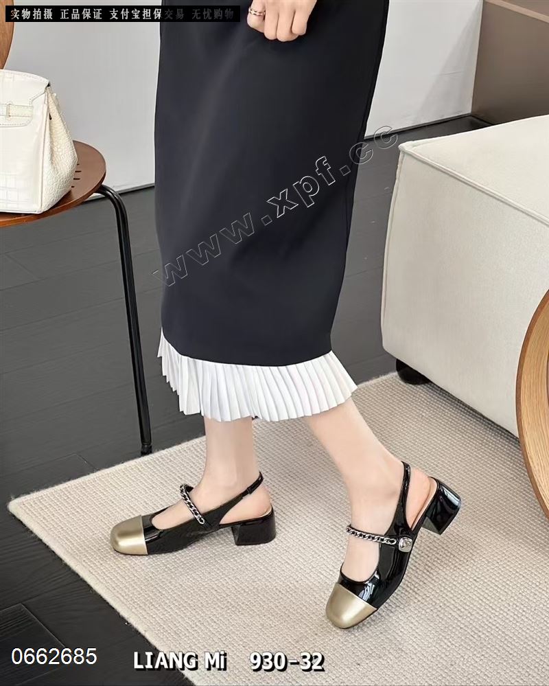 后空女凉鞋930-32