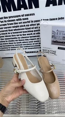 包头后空女凉鞋
