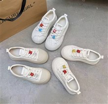 依依涵蓄