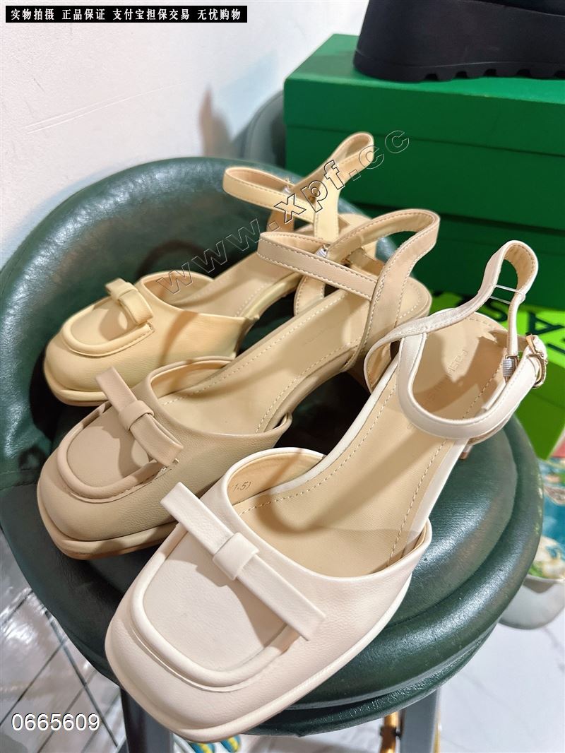 包头女凉鞋2133一2