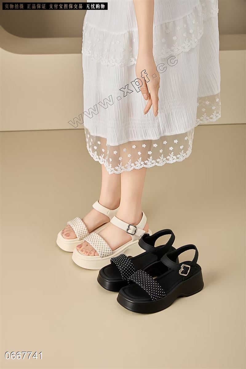 新款厚底女凉鞋60167