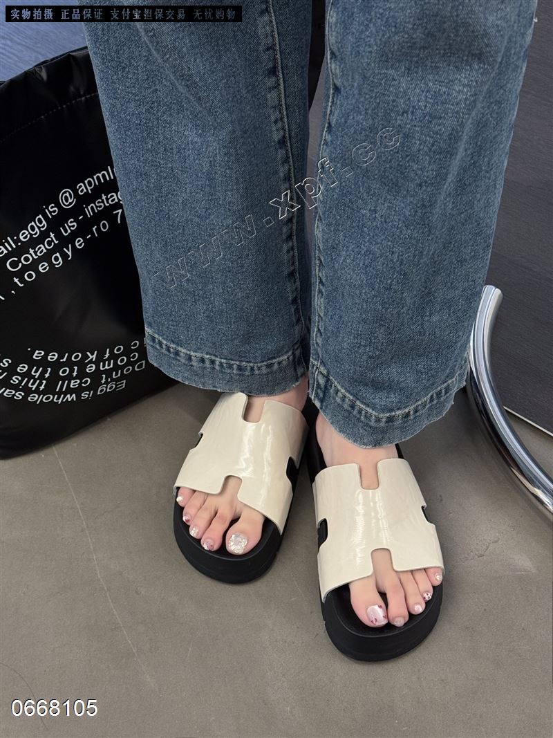 安妮黑豹7767