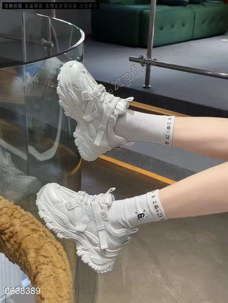 时尚休闲鞋