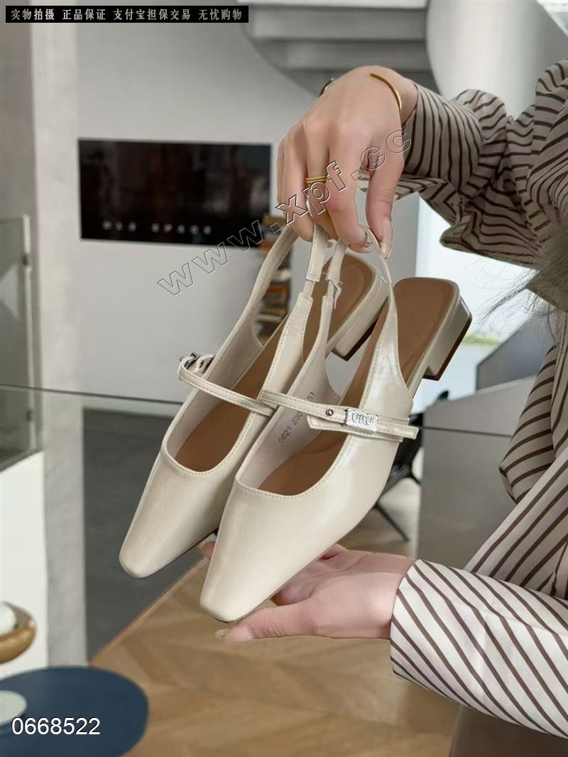 包头女凉鞋5621