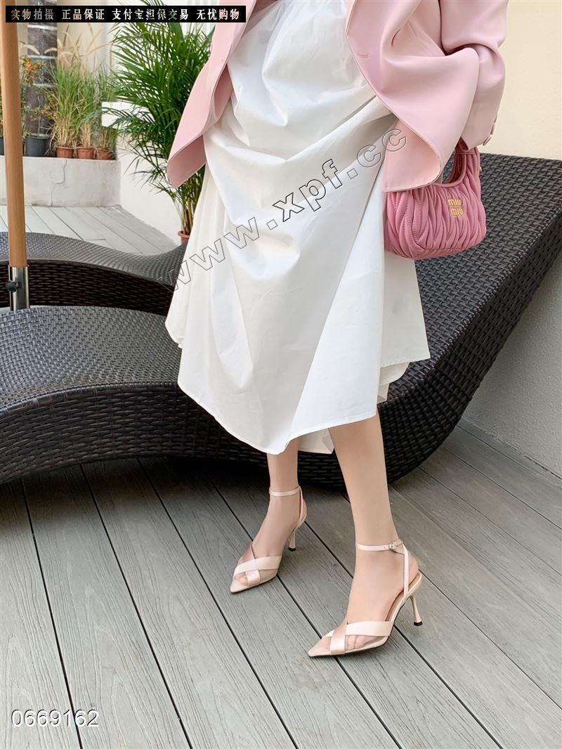 包头女凉鞋 6695-8
