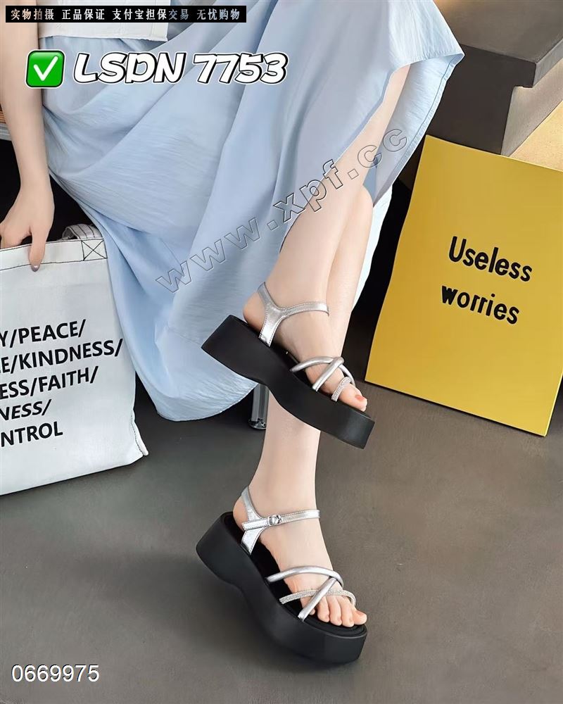 莱丝丹妮7753