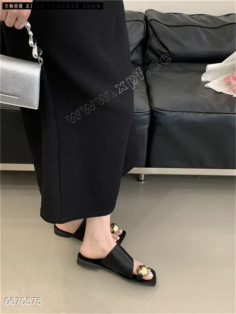 米诗思 389-7132   黑色566779米色5677880