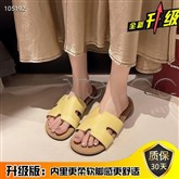 时尚拖鞋