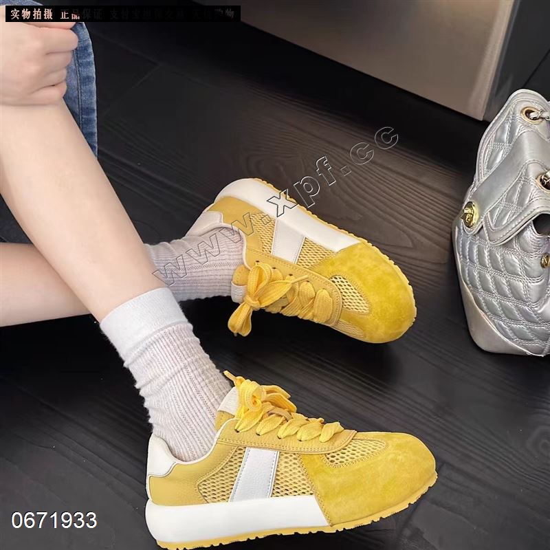 透网休闲鞋