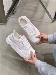 高挑
