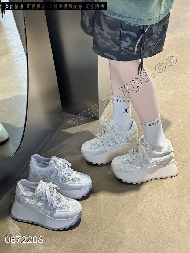 潮金莱  银555667米4556678 特