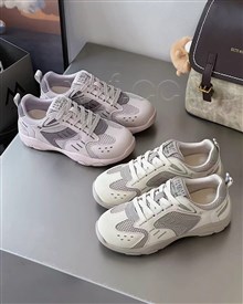 依依涵蓄  透网