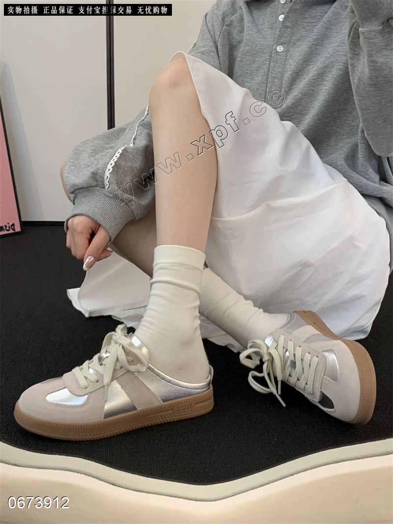 首谷 Q10-12