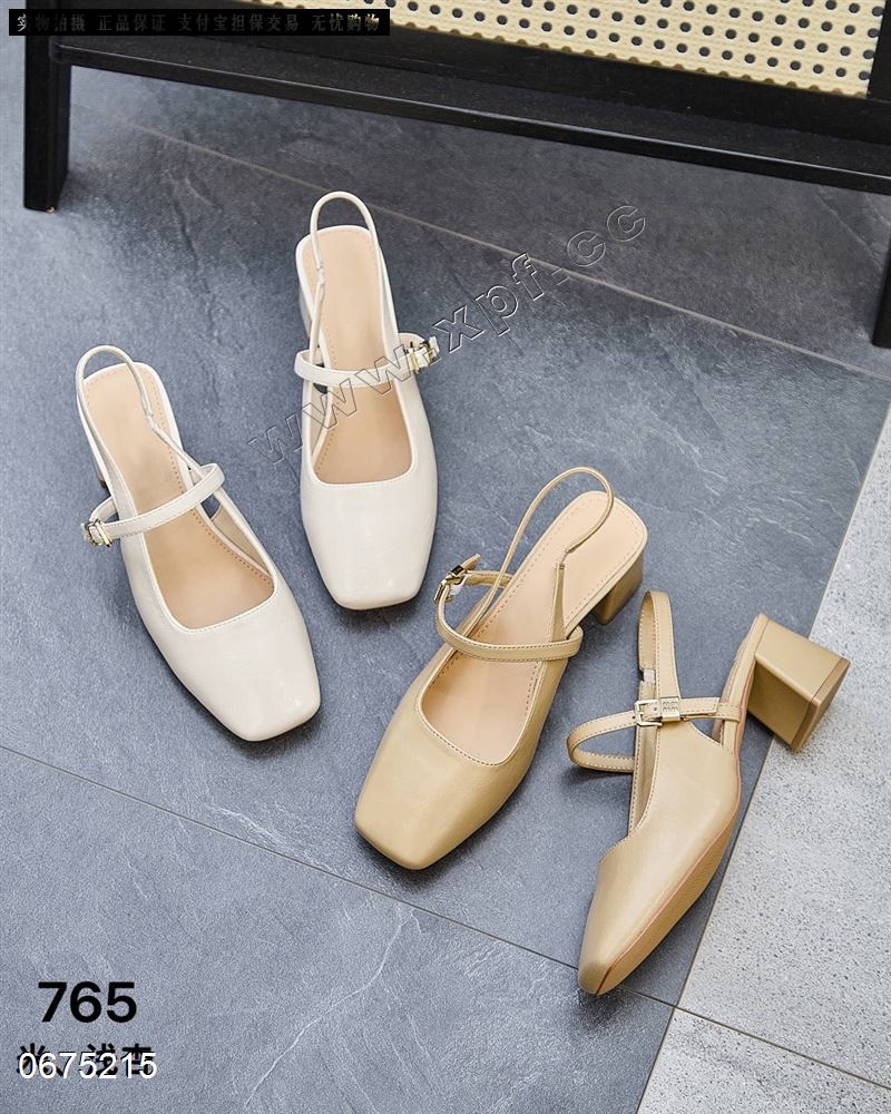 包头女凉鞋 765