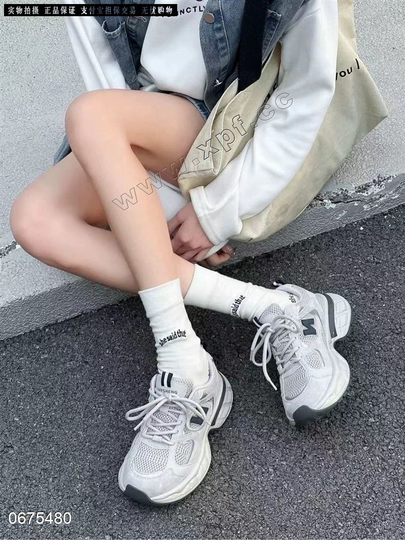 潮贝妮 2602