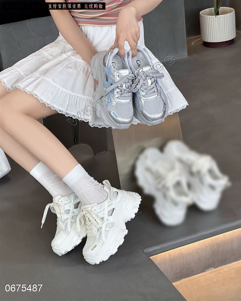 潮贝妮 2817