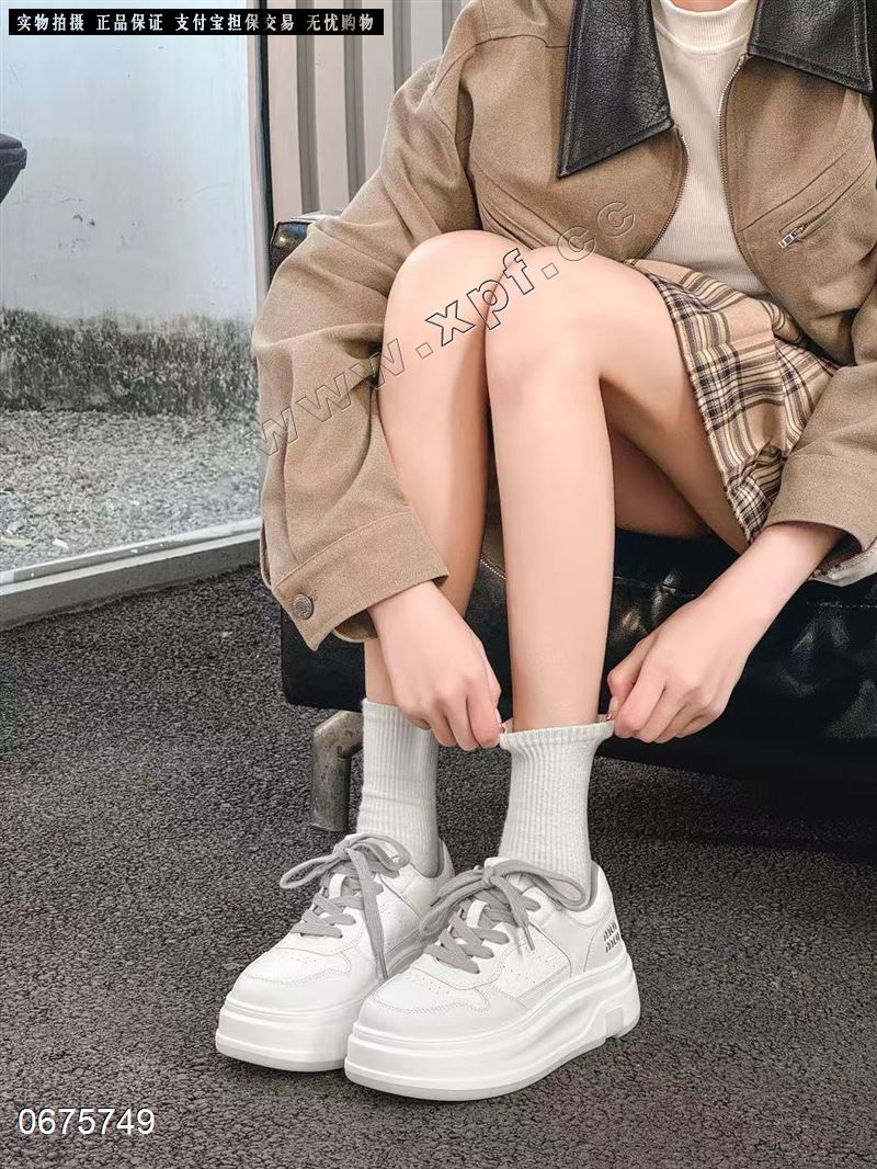 M998品牌休闲鞋