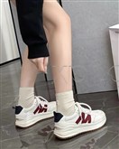 时尚休闲小白鞋