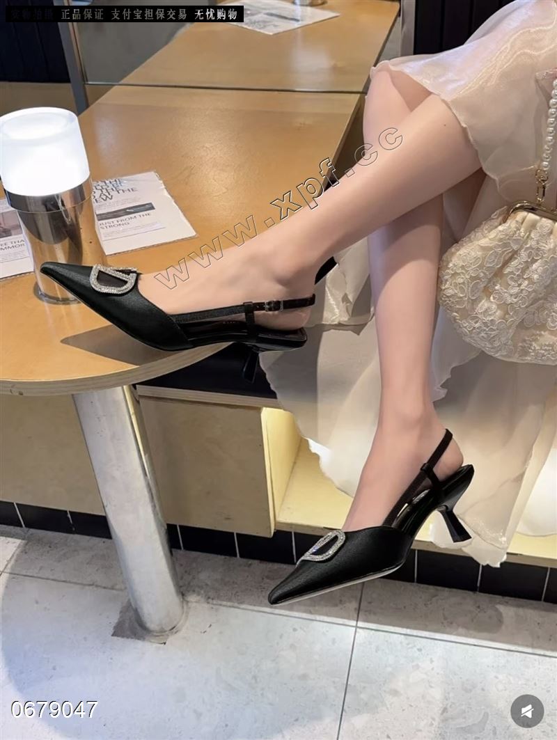 唐维娜  52069