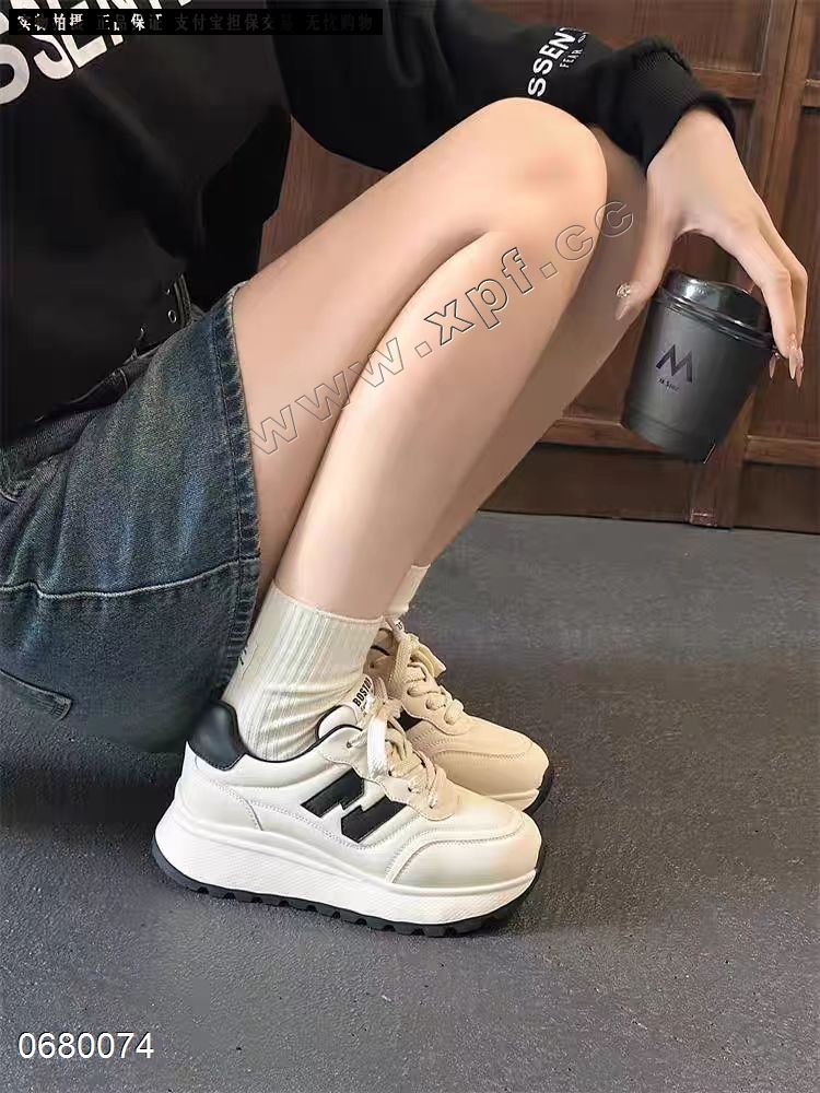 时尚休闲鞋